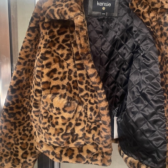 Kensie Animal Print Faux Fur Jacket - Picture 10 of 10